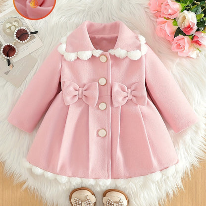 Girls’ Christmas Coat – Big Button, Z-Pleats 2025