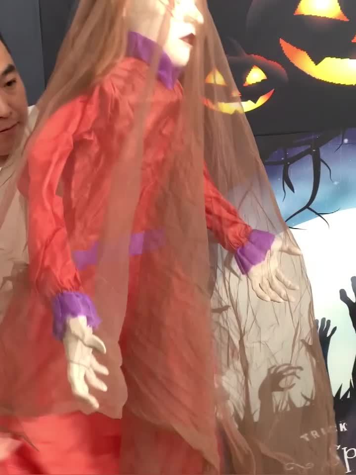 Outdoor Halloween Decor – Scary Hanging Lady with Glowing Eyes