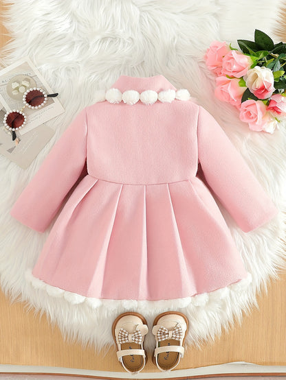 Girls’ Christmas Coat – Big Button, Z-Pleats 2025