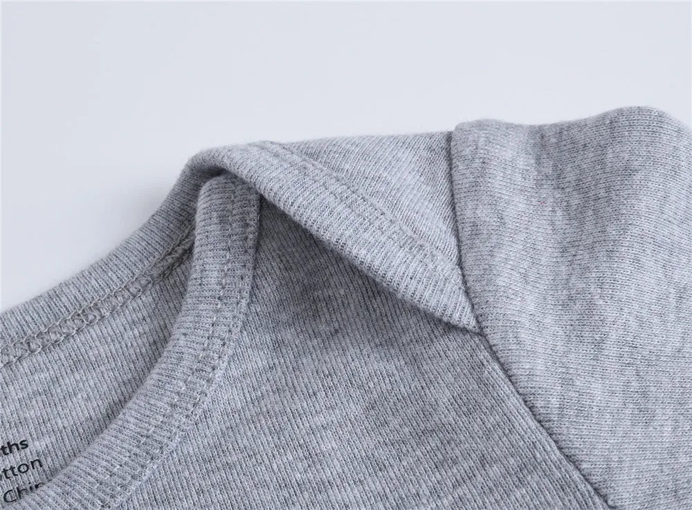 Short Sleeve Baby Bodysuit – Soft Cotton (0–24M)