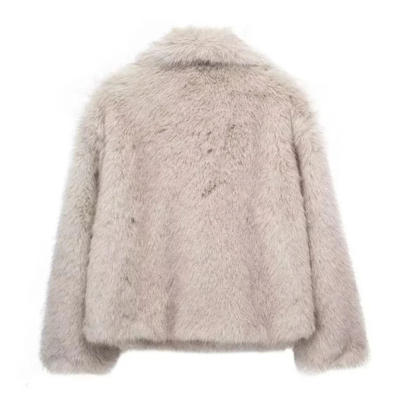 New 2025 Faux Fur Outerwear: Plush Wool-Blend Coats