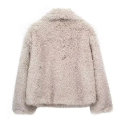 New 2025 Faux Fur Outerwear: Plush Wool-Blend Coats