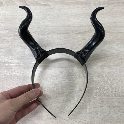 Black Queen Witch Horns Headpiece - Devilish Headdress for Halloween & Cosplay