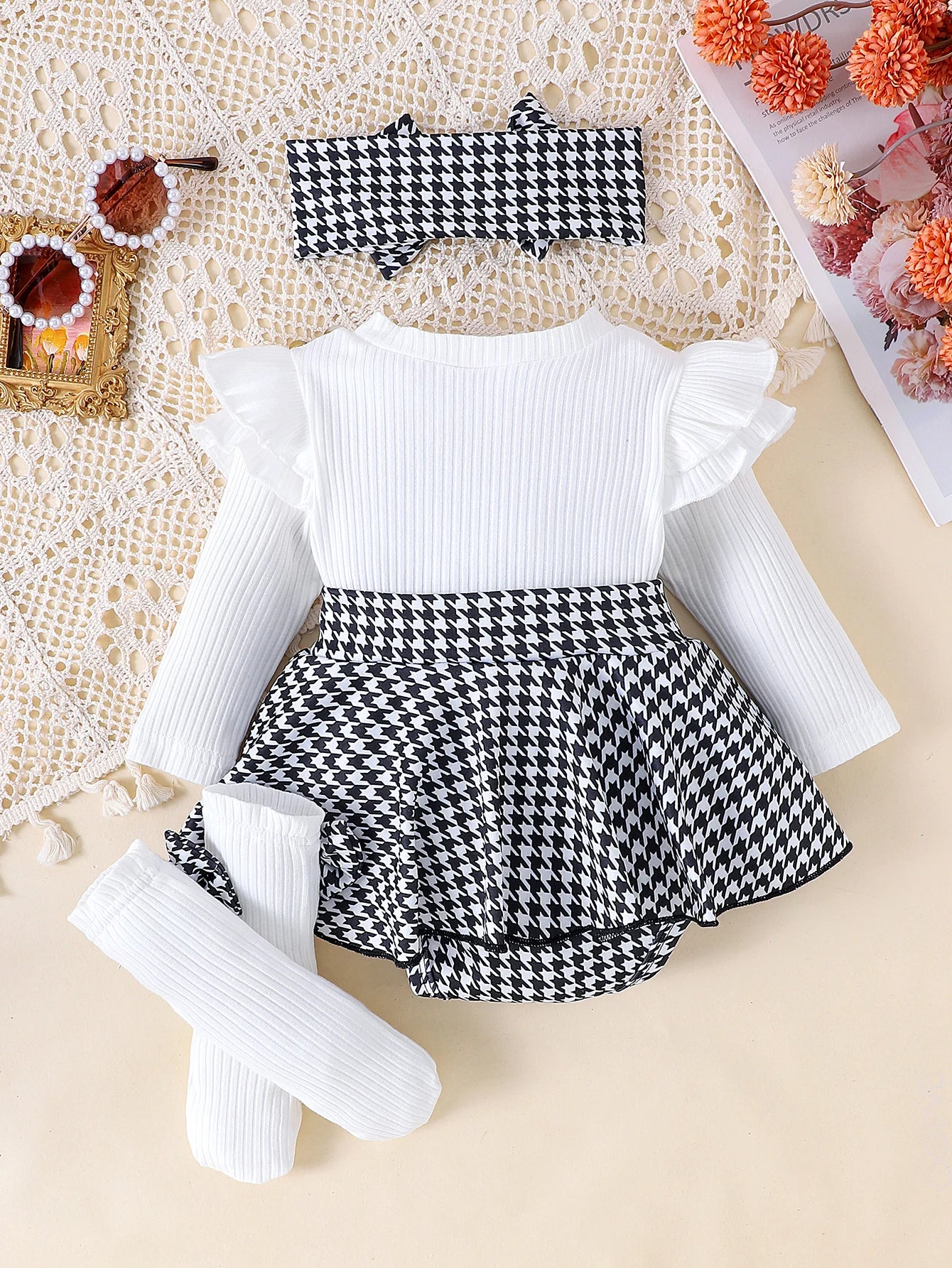 2PCS Autumn Set for Baby Girls – Black Top, Houndstooth Skirt & Hair Band