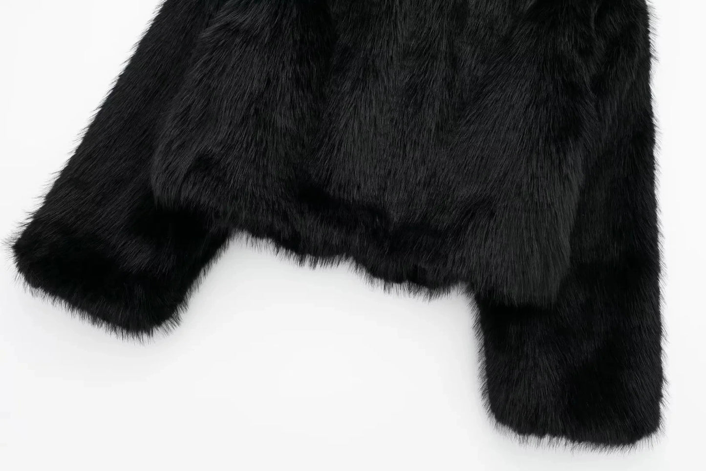 Cozy Black Faux Fur Outerwear – Trendy & Warm
