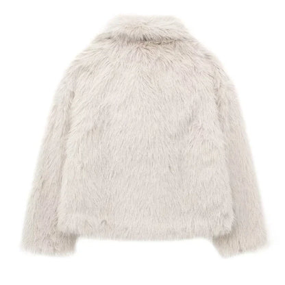New 2025 Faux Fur Outerwear: Plush Wool-Blend Coats