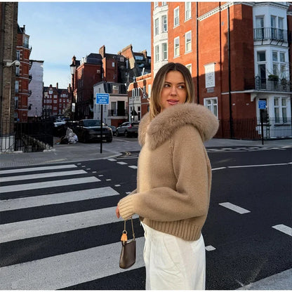 Fashionable Ladies’ Sweater Coat – 2025 Autumn New