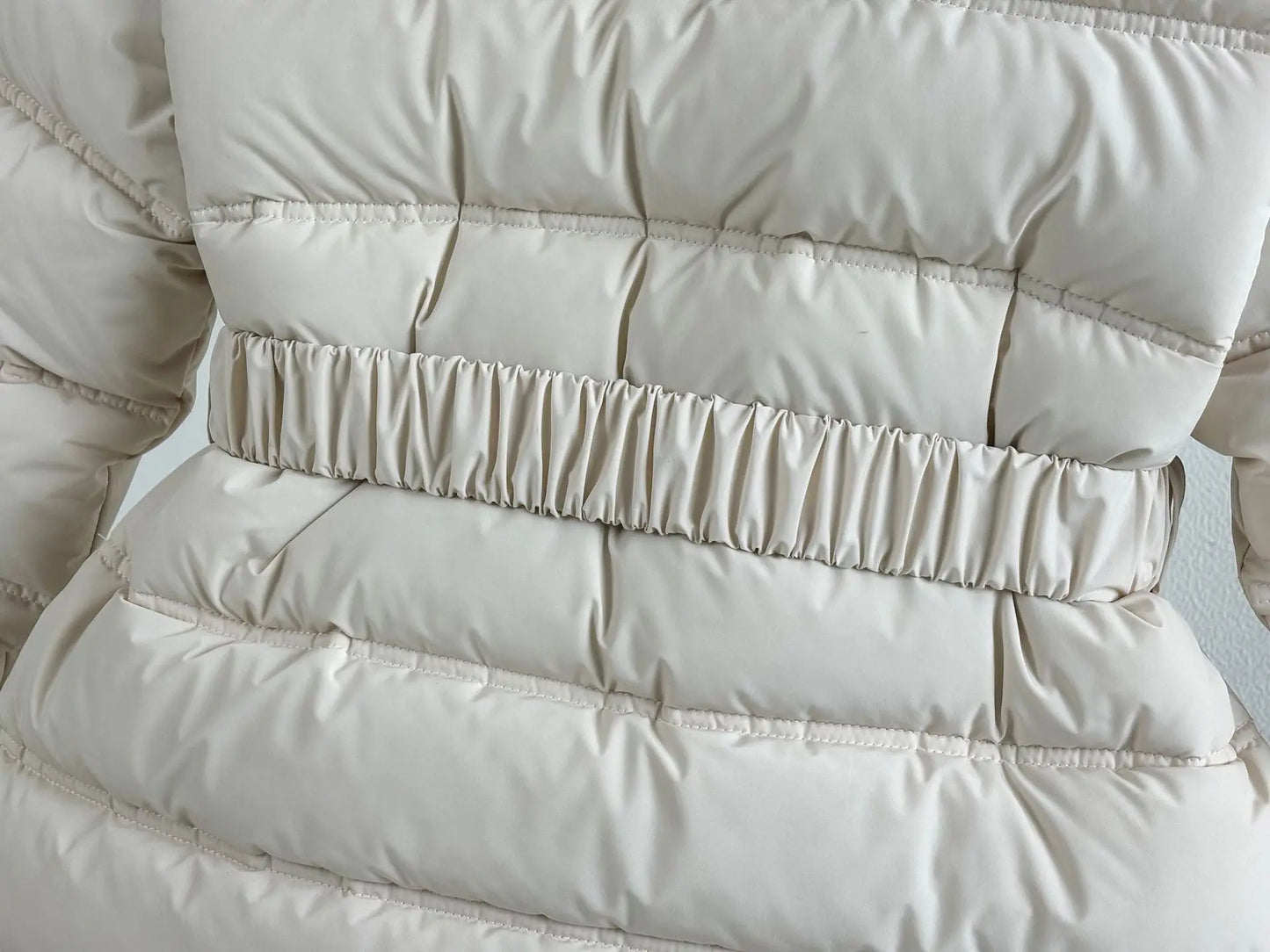 Girls’ Hooded Winter Jacket – Long Style, Warm & Fashionable