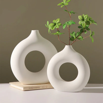 Elegant Simplicity: Pure White Donut Design Vase for Chic Table Decor