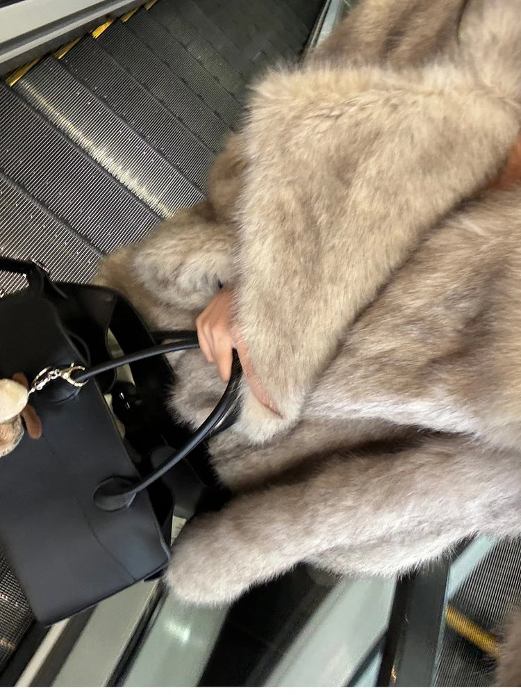 Luxury Fluffy Faux Fox Fur Jacket – Casual & Cozy