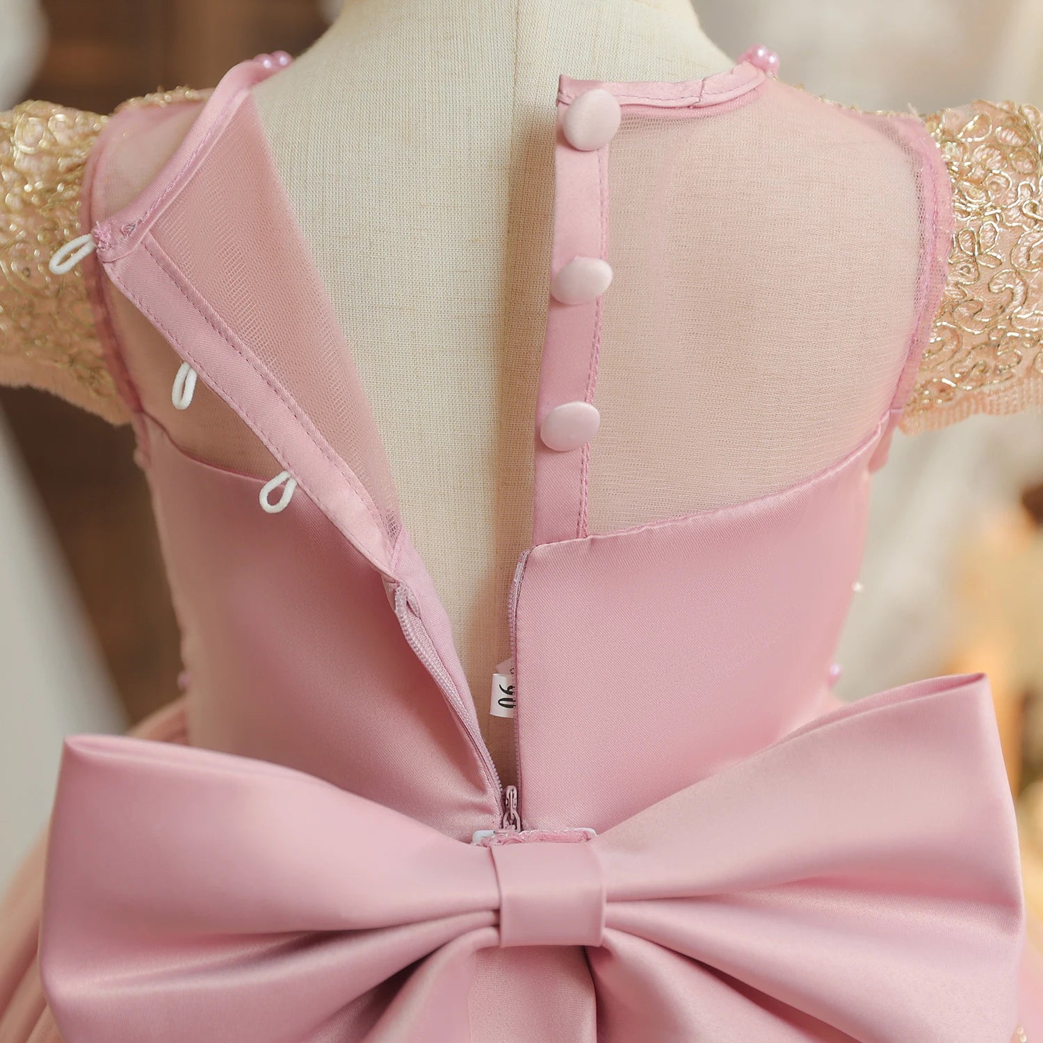 Princess Party Dress – Lace Embroidery with Ruffles