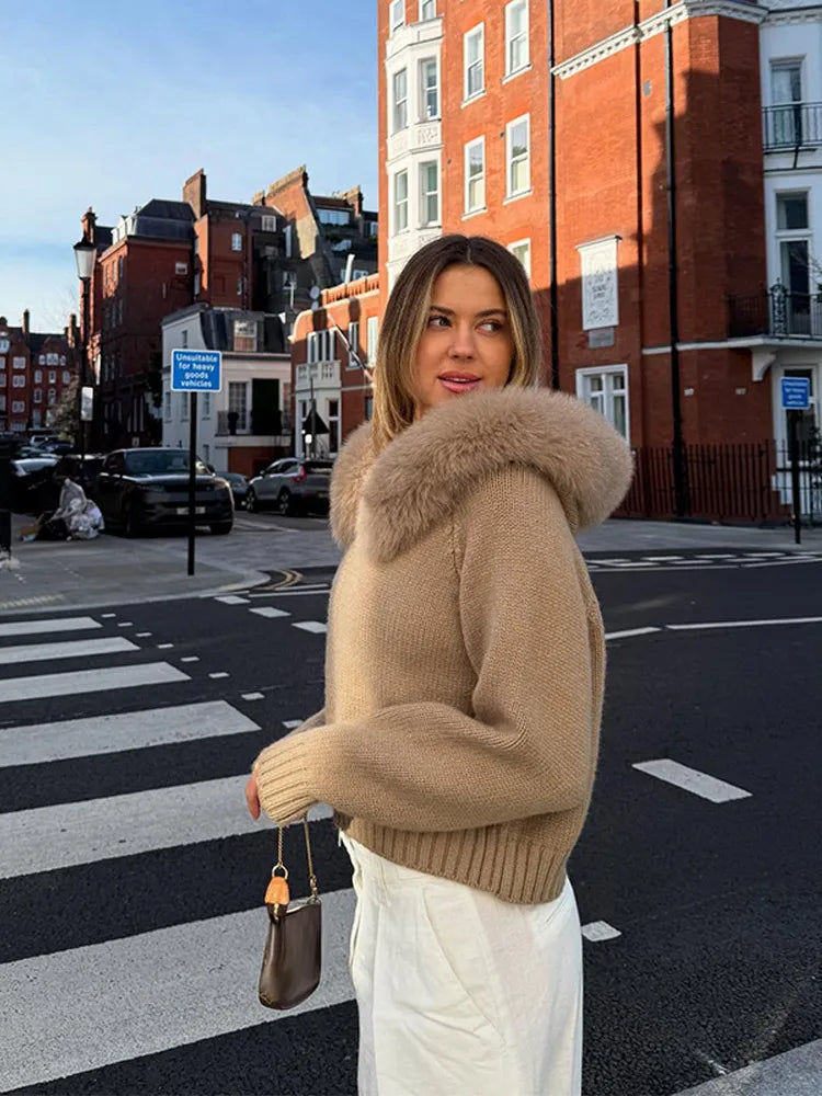 Fashionable Ladies’ Sweater Coat – 2025 Autumn New