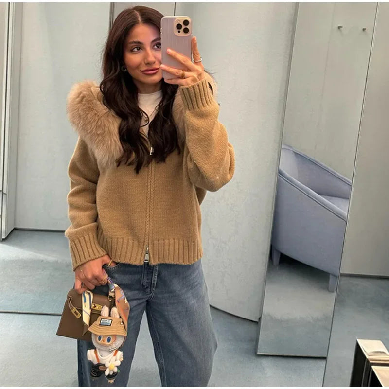 Fashionable Ladies’ Sweater Coat – 2025 Autumn New