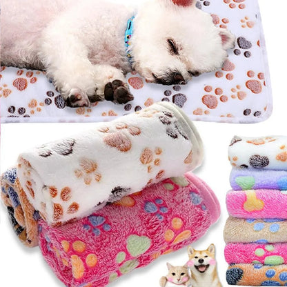 Soft & Fluffy Pet Blanket – Cute Cartoon Design for Cats & Dogs