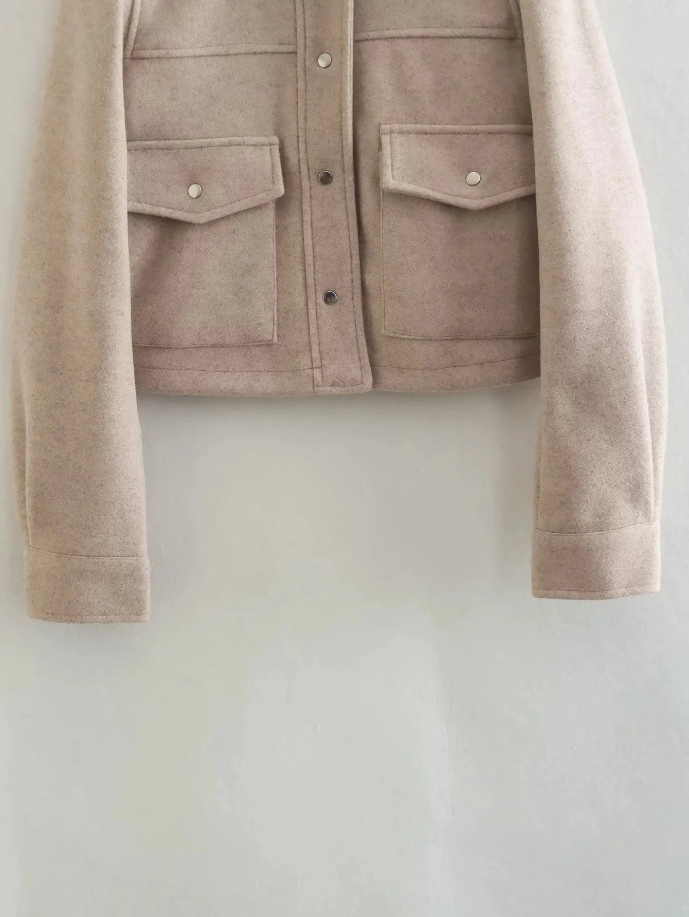 Elegant Autumn Jacket with Pockets for Women