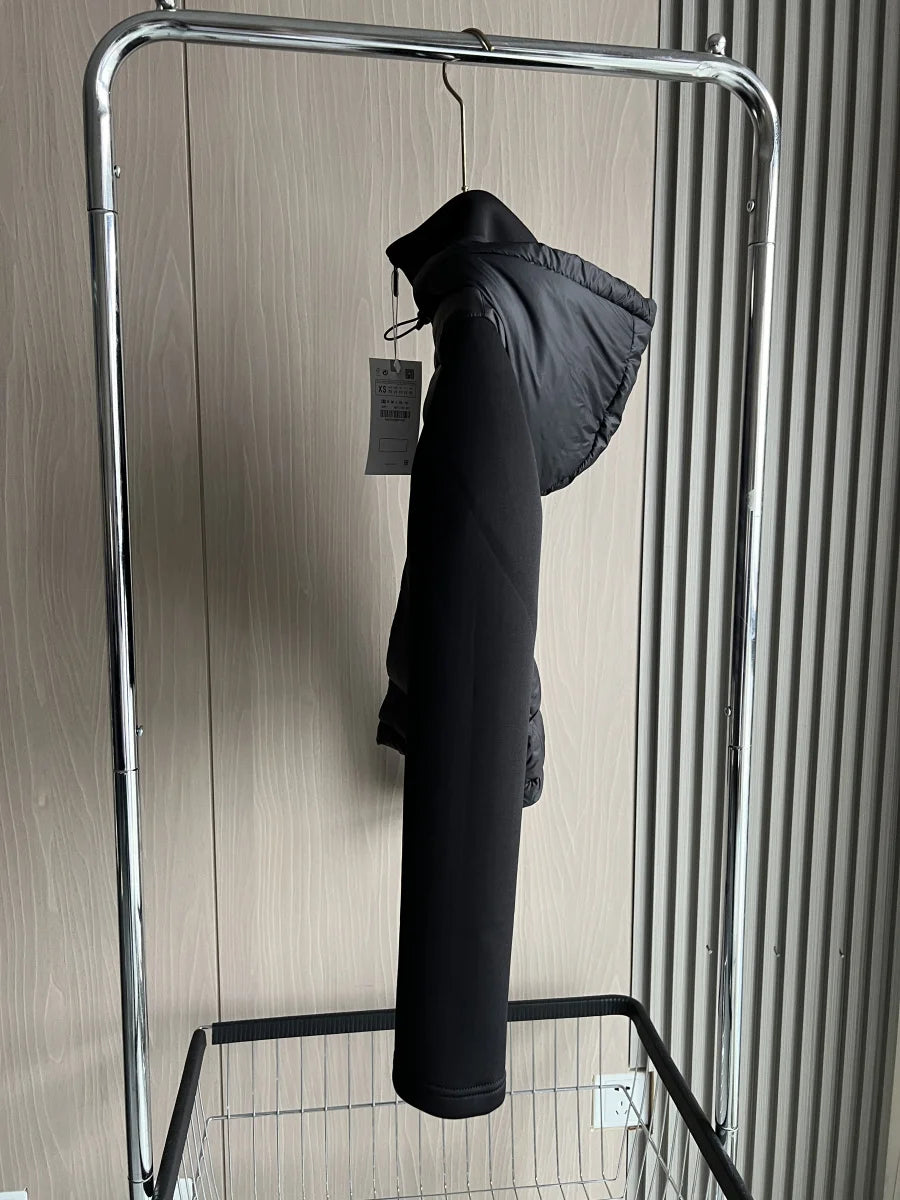 Cozy & Light: Winter Zip-Up Puffer for Women