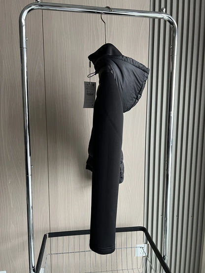 Cozy & Light: Winter Zip-Up Puffer for Women