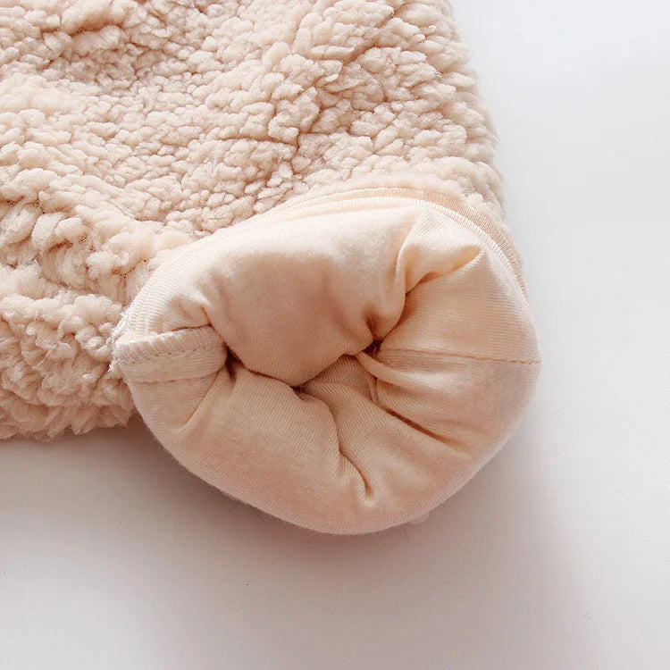 Winter Baby Romper – Embroidered Bear & Cozy Fleece