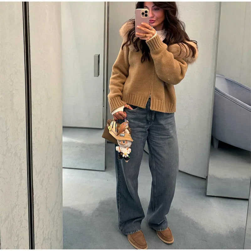 Fashionable Ladies’ Sweater Coat – 2025 Autumn New