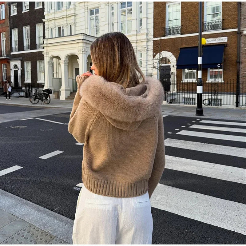 Fashionable Ladies’ Sweater Coat – 2025 Autumn New