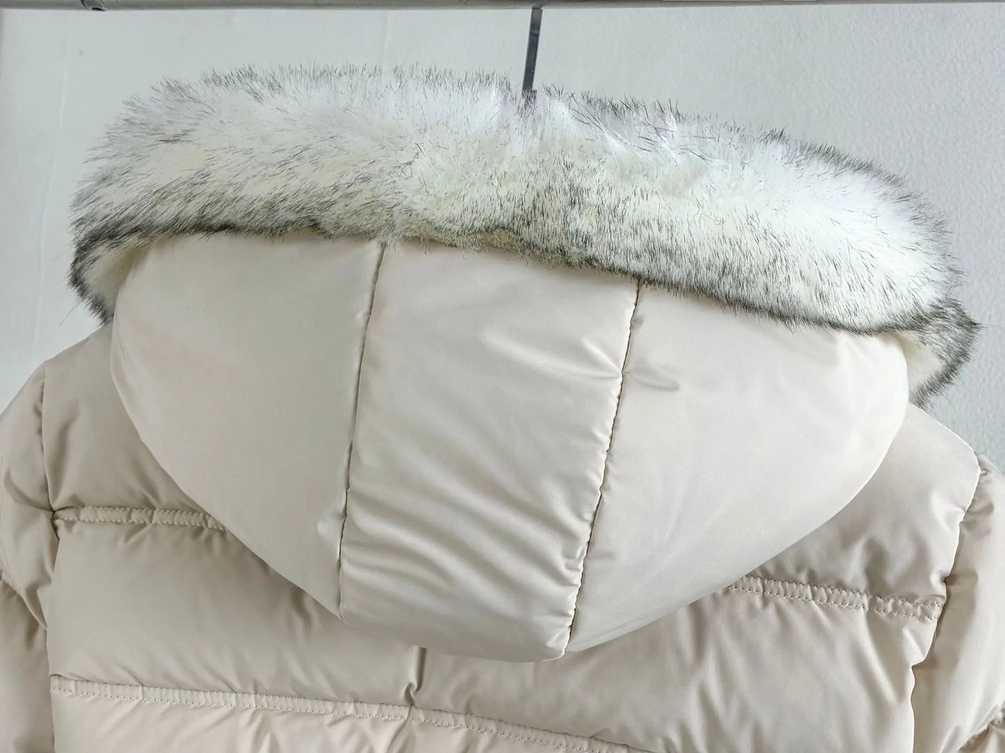 Girls’ Hooded Winter Jacket – Long Style, Warm & Fashionable