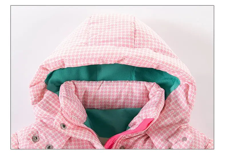 Warm Grid Design Jacket for Girls – Bonus Bear Toy 2025