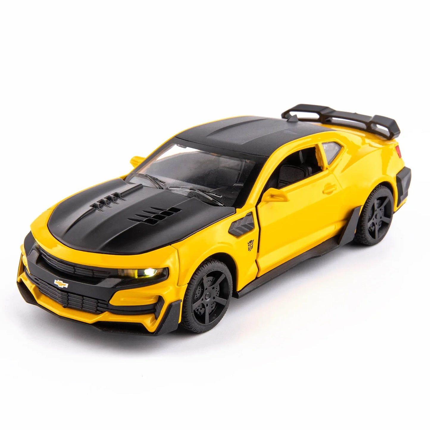 1:32 Camaro Diecast Model Car – Alloy Pull-Back Toy with Sound & Light!