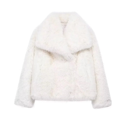 New 2025 Faux Fur Outerwear: Plush Wool-Blend Coats
