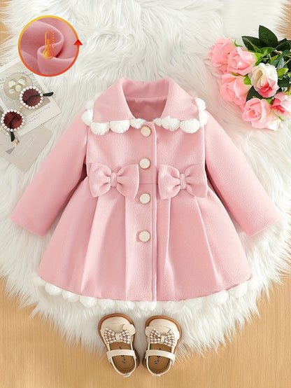 Girls’ Christmas Coat – Big Button, Z-Pleats 2025