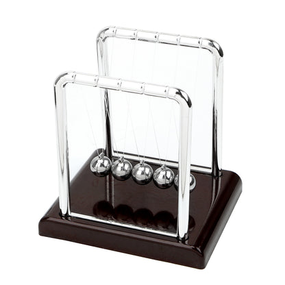 Newton's Cradle: Stylish Metal Pendulum Desk Decor