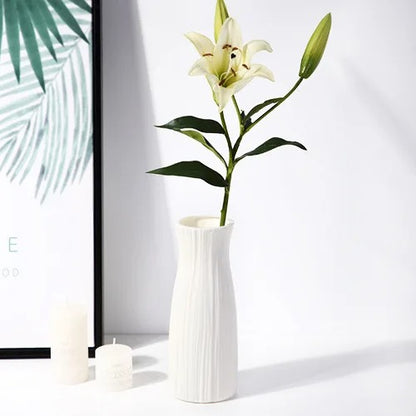 Chic Nordic Plastic Vase: Sleek Flower Pot for Modern Home Decor